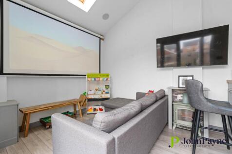 Entertainment Room