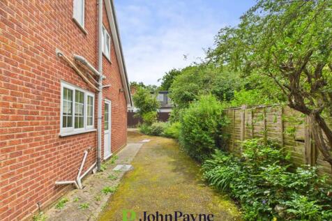 Side Driveway