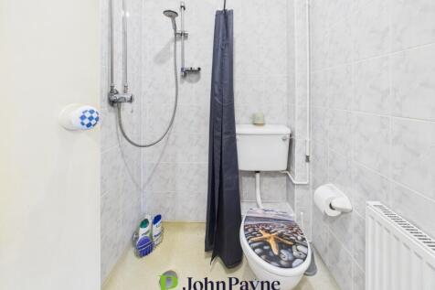 Cloakroom/Shower