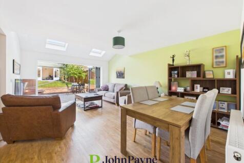 Living / Dining Room