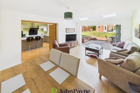 Living / Dining Room