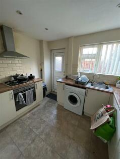 Kitchen 1.jpeg