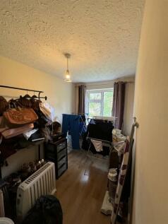 Bedroom 3.jpg