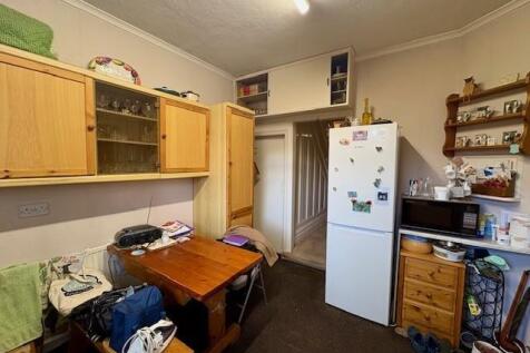 26 Lowfield 4.jpg