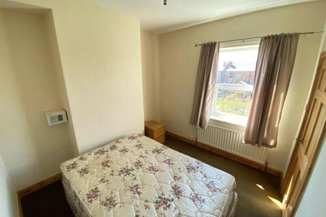 366 Buxton Road Bed 2.jpg