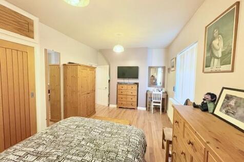 Shaw Heath 14.jpg