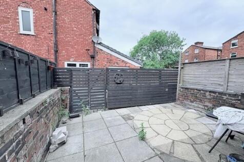 40 Lowfield 6.jpg