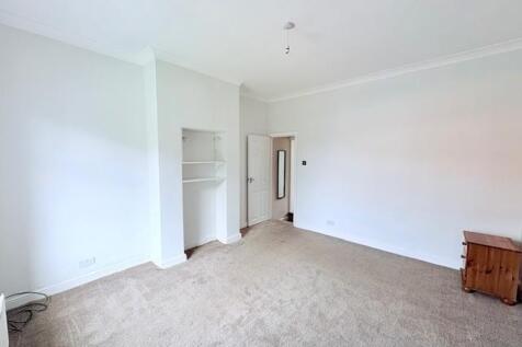 22 Adswood Terrace 3.jpg