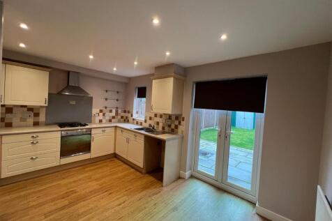 OPEN PLAN LOUNGE/KITCHEN DINER