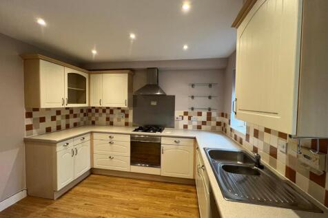 OPEN PLAN LOUNGE/KITCHEN DINER