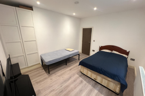 Flat 1