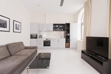 Kitchen &amp; Livingroom