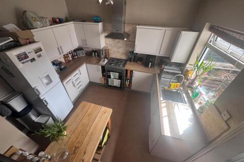 Kitchen v3.jpg