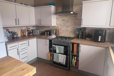 Kitchen v1.jpg