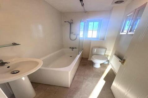 Bathroom.JPG