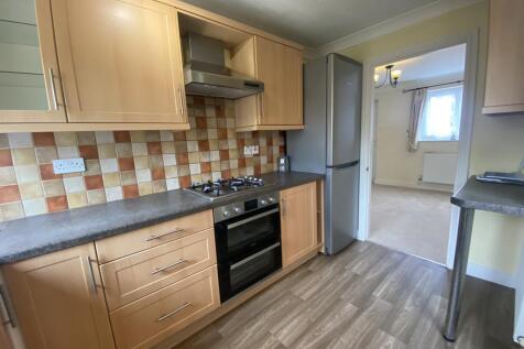 Kitchen v2.JPG