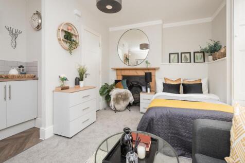Living Area v2.jpg