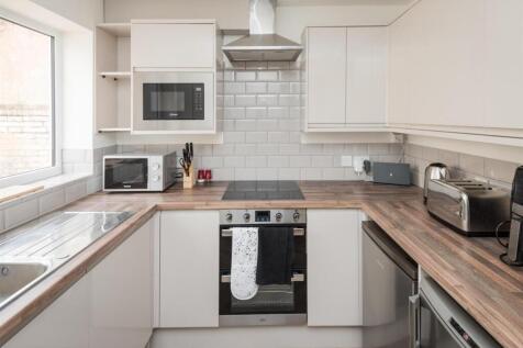 communal kitchen (7).jpg