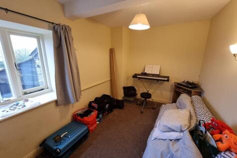 Bedroom One.jpg