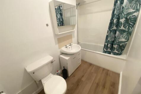 Bathroom.JPEG