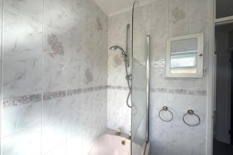 bathroom (1).JPG