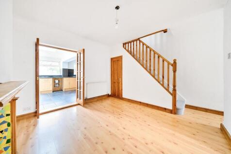 Dining Room v1 (Large).jpg