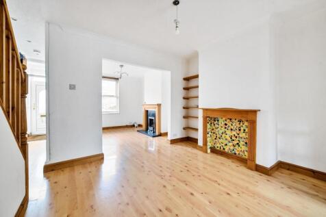 Dining Room v3 (Large).jpg