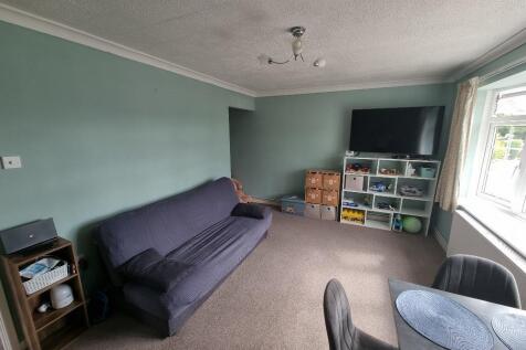 Lounge v2.jpg