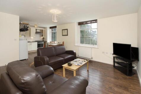 Living Room v3 (Large).jpg