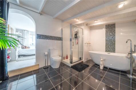Bedroom 1 En Suite