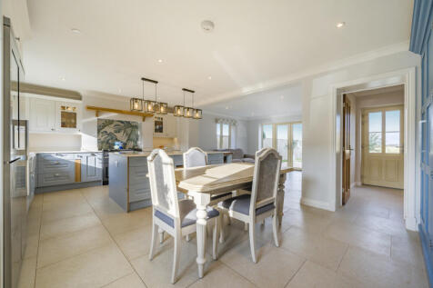 Kitchen/Family Room