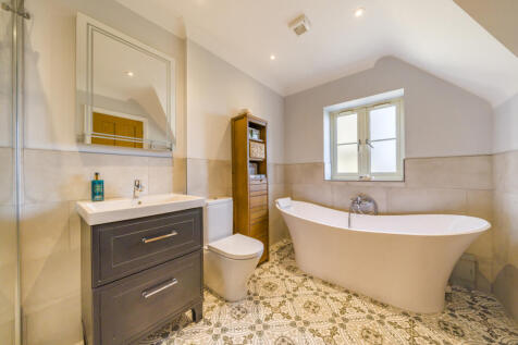 Bed 2 En Suite