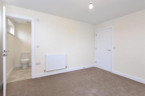 Master With Ensuite