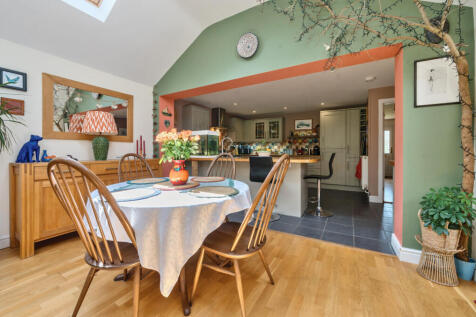 Dining Room/ Kitchen