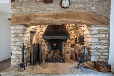 Fireplace Dining