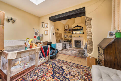 Dining/Sitting Room