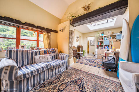 Sitting/Dining Room