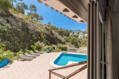 Property Image 4
