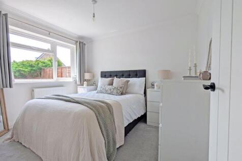 MIAN BEDROOM 