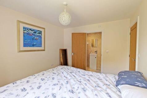 MAINBEDROOM