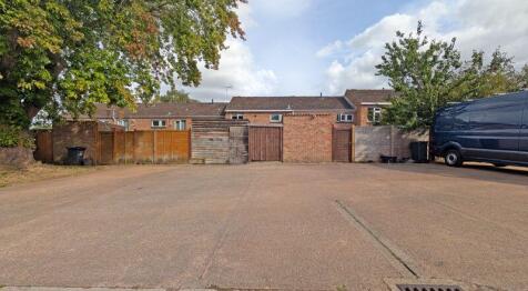 RESIDENCE PARKING AT THE BACK