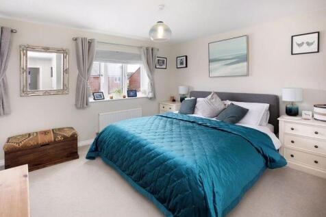 MAIN BED ROOM