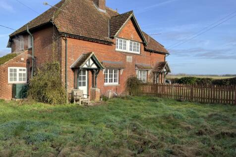 3 bedroom Semi Detached for rent
