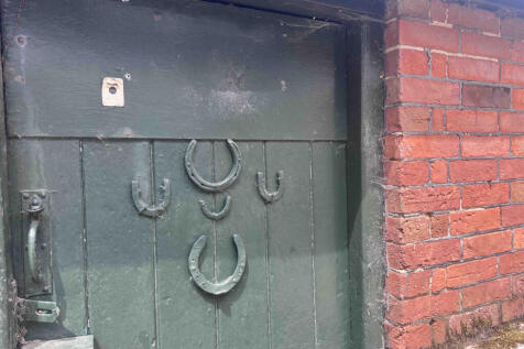 Brick Store