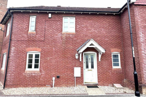 3 Bedroom end of terrace house.