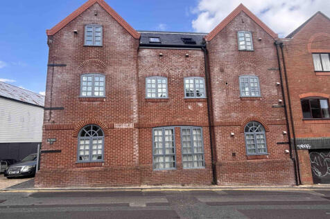 One bedroom ground floor garden flat.