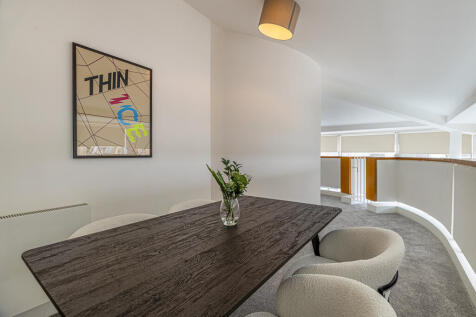 Dining/Mezz Bed 3
