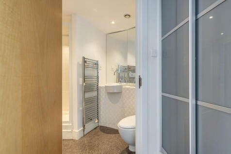 Jack Jill Shower Rm