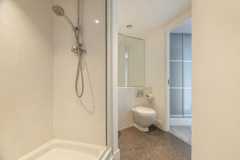 Jack Jill Shower Rm