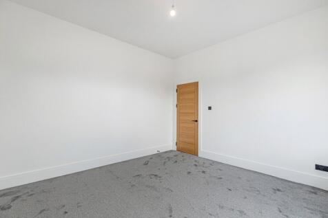 Living/Bedroom 7